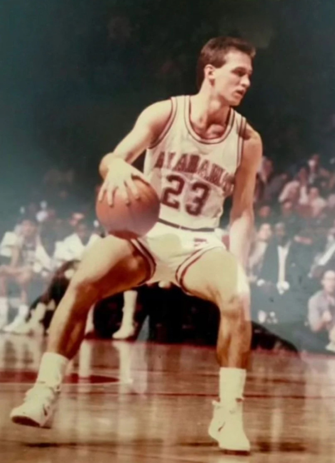 Mark Gottfried dribbling a basketball